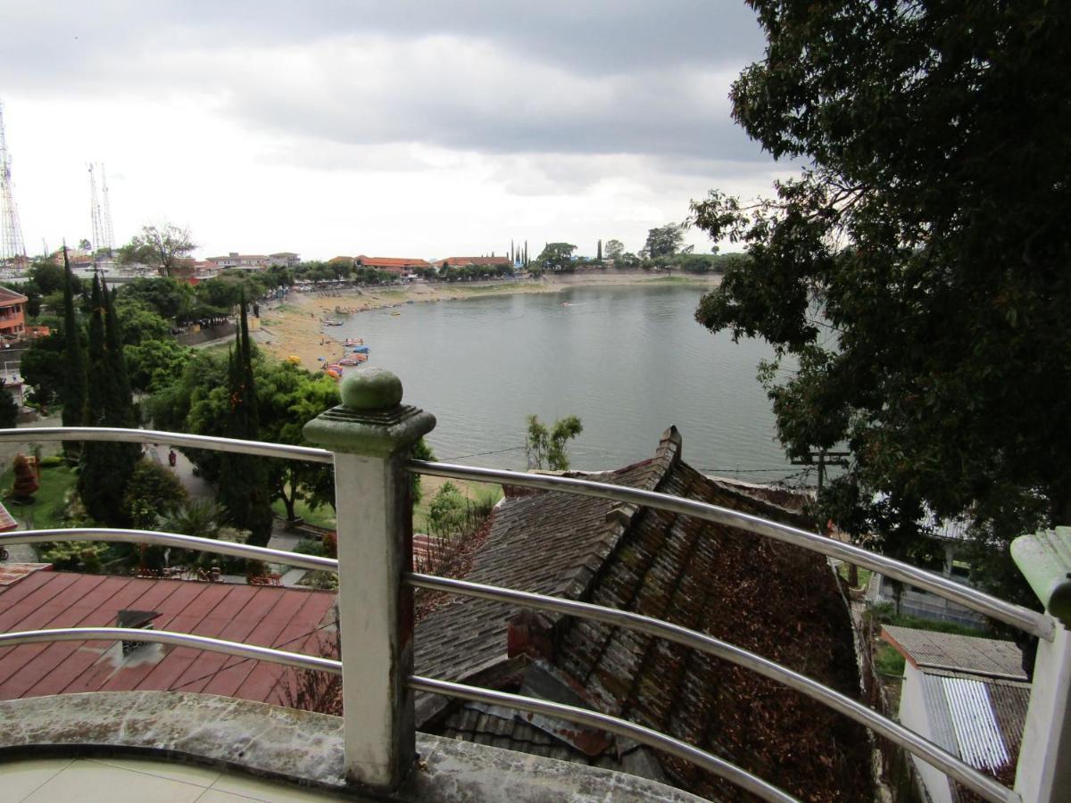 Penginapan Melati Sarangan Exteriör bild