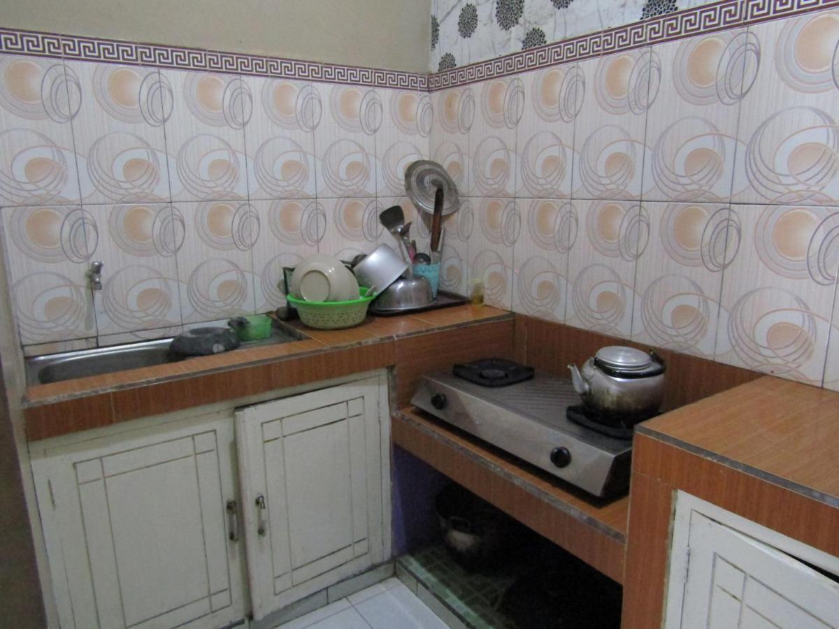 Penginapan Melati Sarangan Exteriör bild