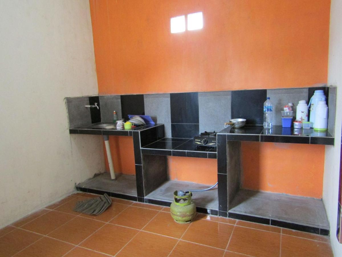 Penginapan Melati Sarangan Exteriör bild